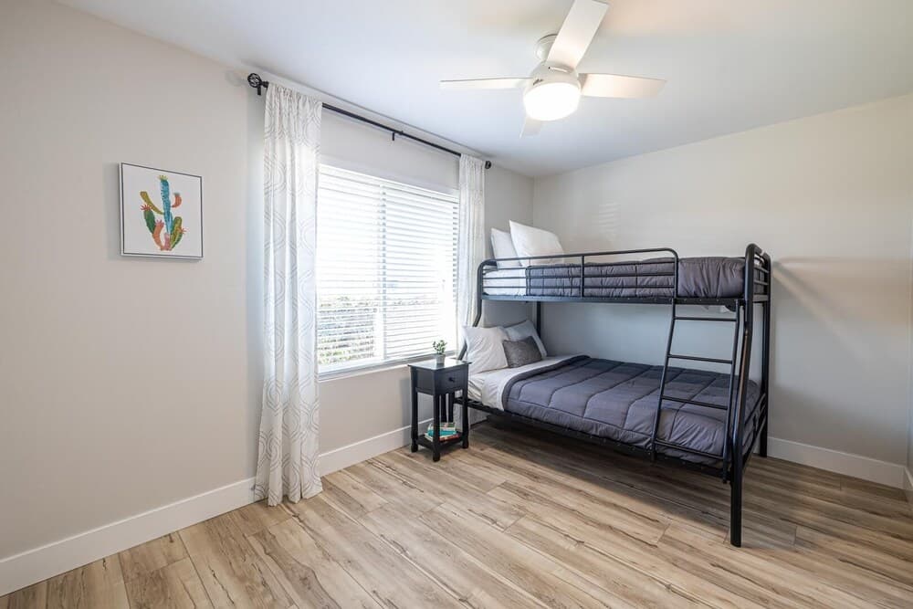 Open Floor Mesa Gable Vacation Home With Heated Pool by Redawning