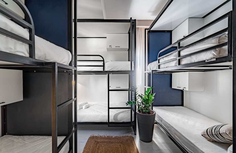 Mantur Jerusalem Mountains by Selina