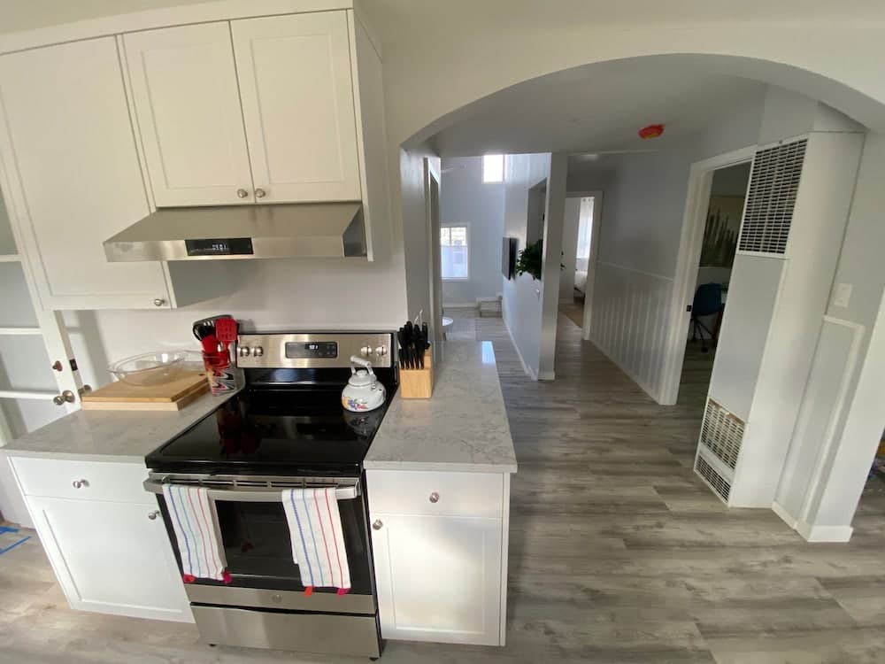 Newly Remodeled 4th Street Work-Friendly Home by RedAwning