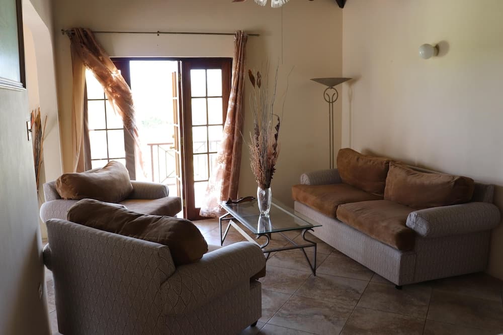 Hibiscus 3-bed Suite at Sungold House Barbados