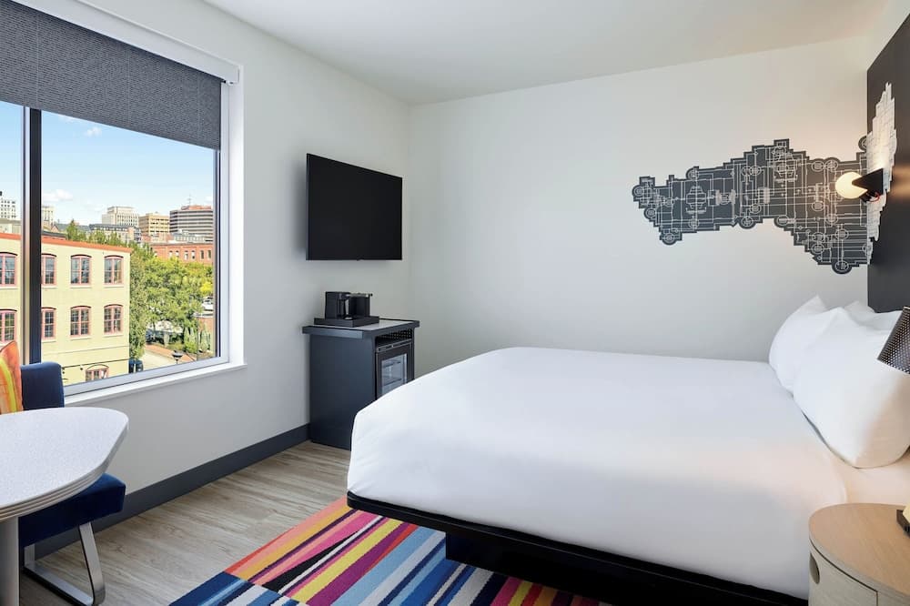 Aloft Portland Downtown Waterfront ME