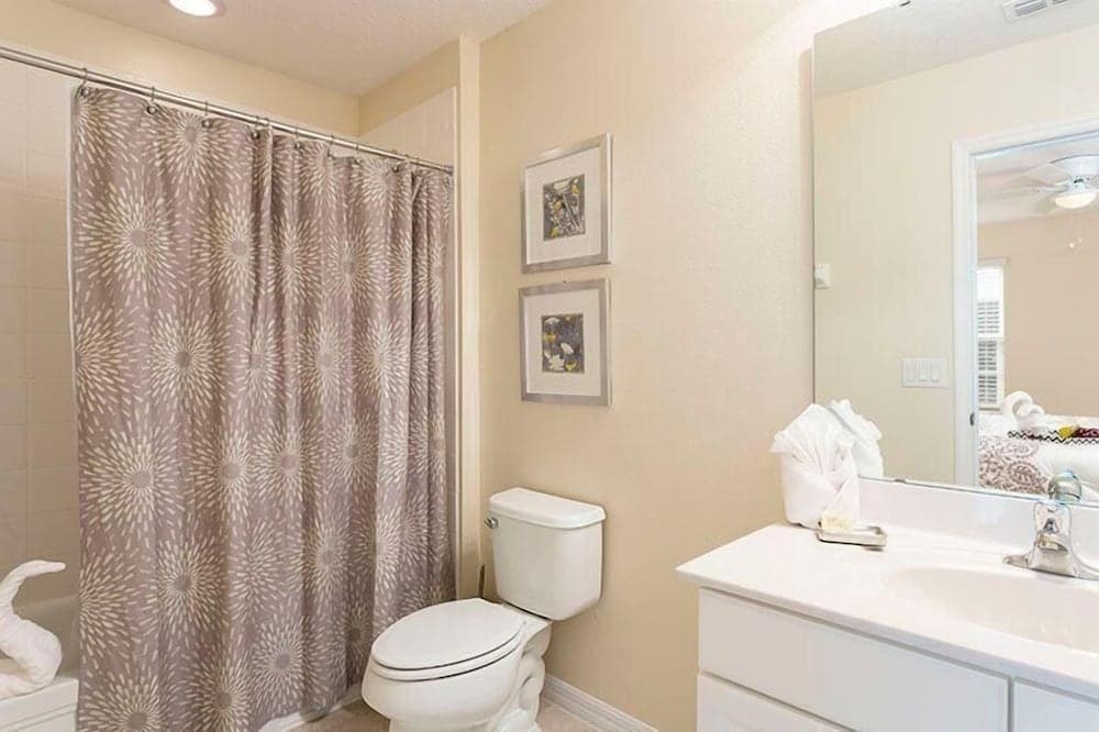 2505 Dharma Circle 6 Bedroom Home by Redawning