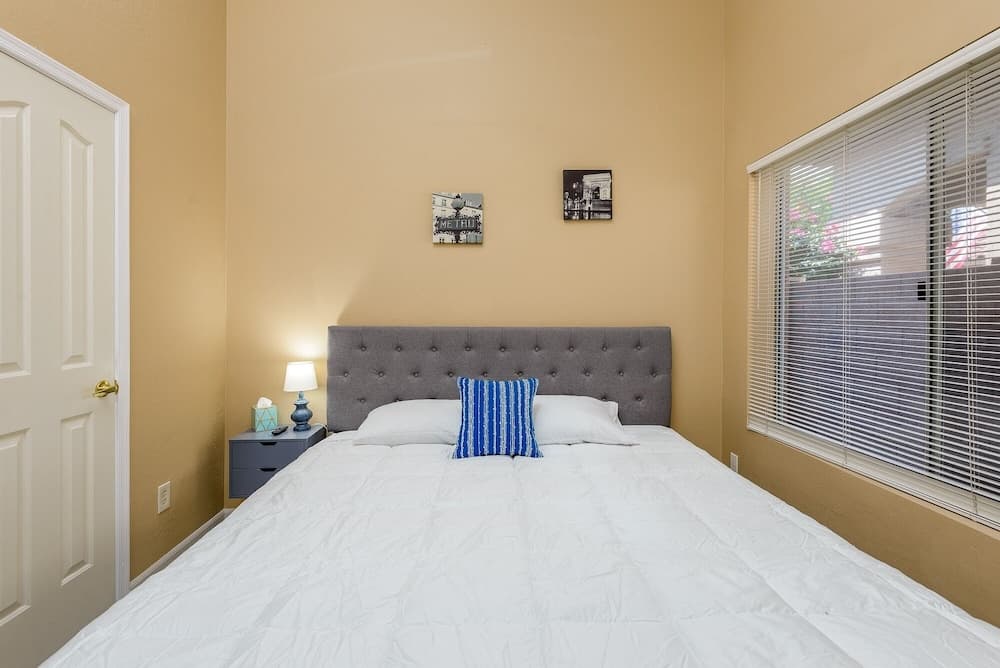 Casa Caliente 3 Bedroom Home by Redawning