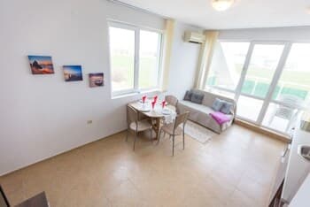 Sea View 1 Bed Apartment With Stunning Ocean Views