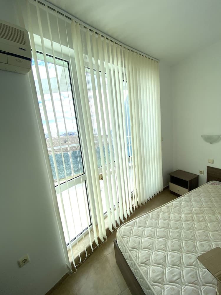 Sea View 1 Bed Apartment With Stunning Ocean Views