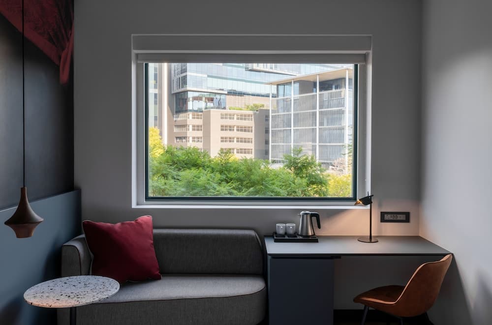 Radisson RED Hotel, Johannesburg Rosebank