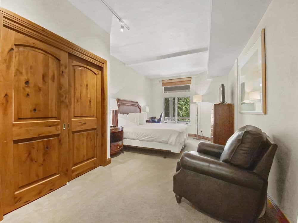 12 C Powder Run 2 Bedroom Condo by RedAwning