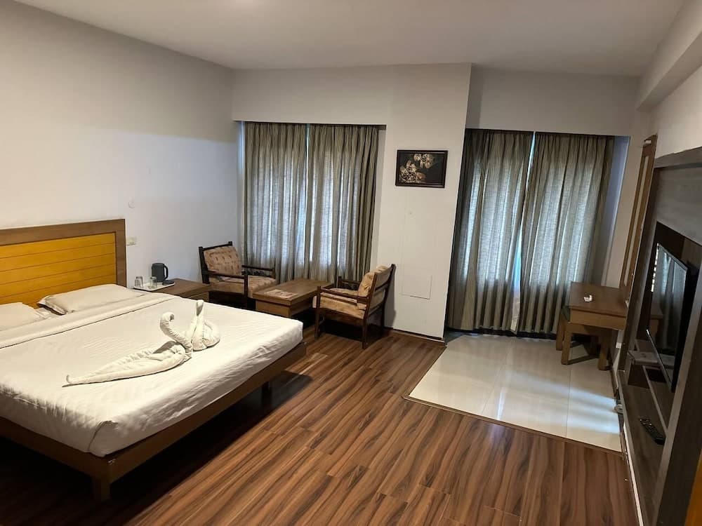 Hotel Preethi Palace