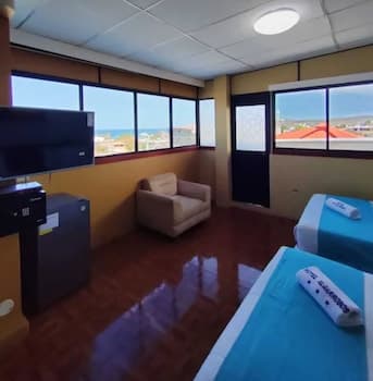 Hotel Los Algarrobos