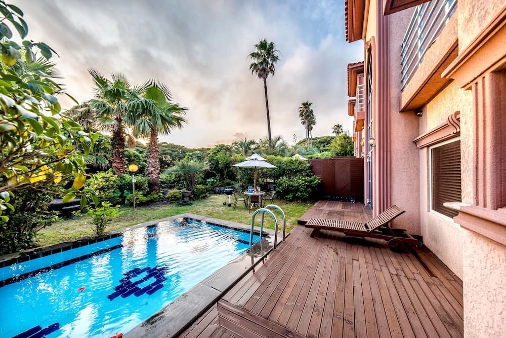 PalmValley Pool Villa Resort