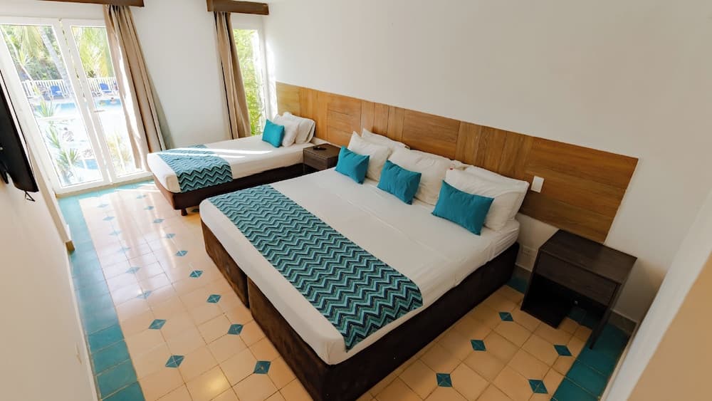 Hotel Blue Cove by On vacation