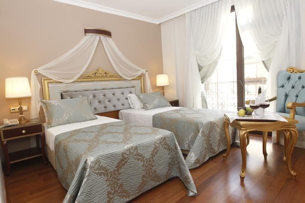 Saint John Hotel - Boutique Class