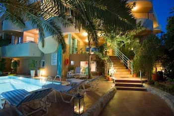 Seafalios Apartments