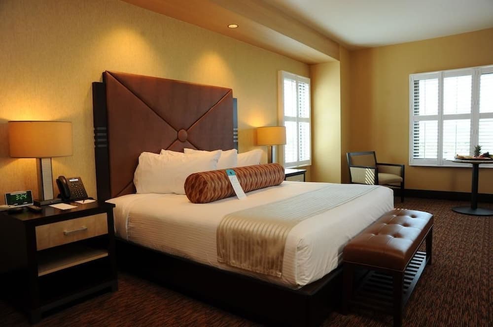 Twin Arrows Navajo Casino Resort