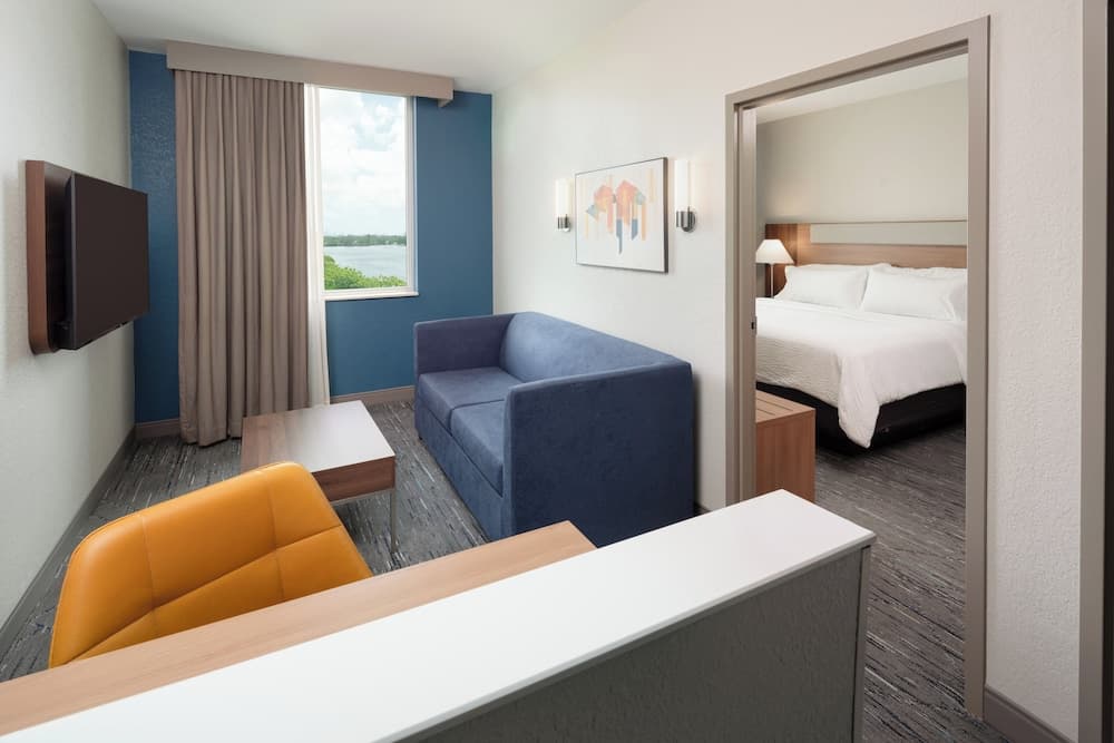 Holiday Inn Express Miami Airport Blue Lagoon Area by IHG