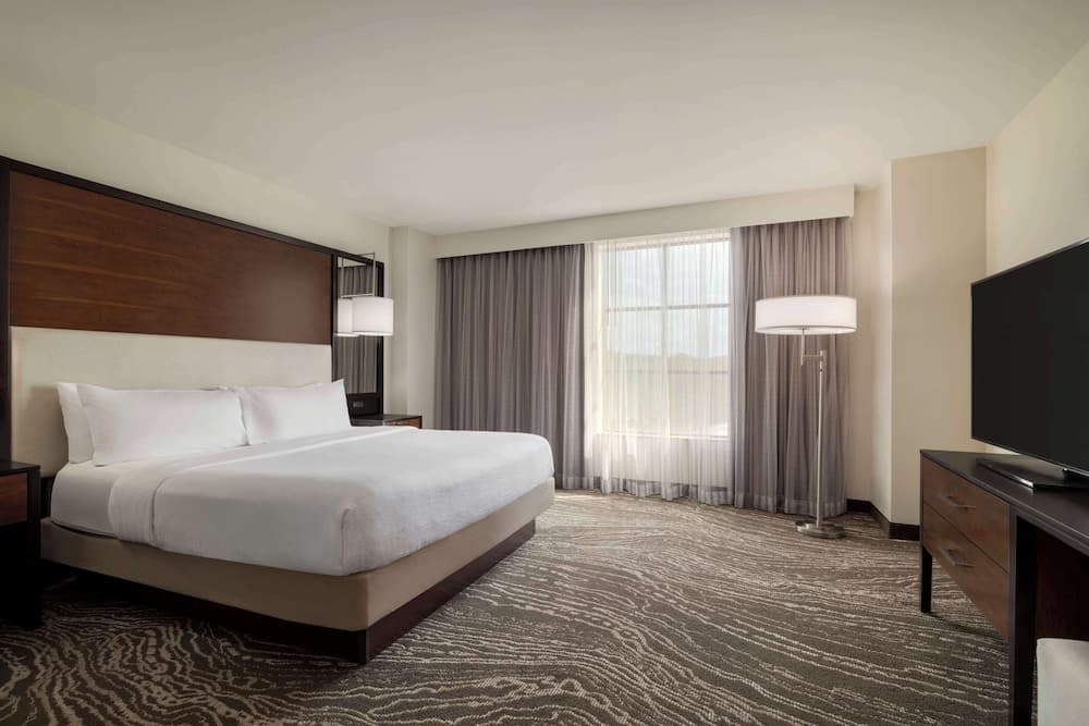 Embassy Suites Chattanooga / Hamilton Place