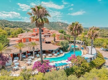 Galanias Hotel & Retreat