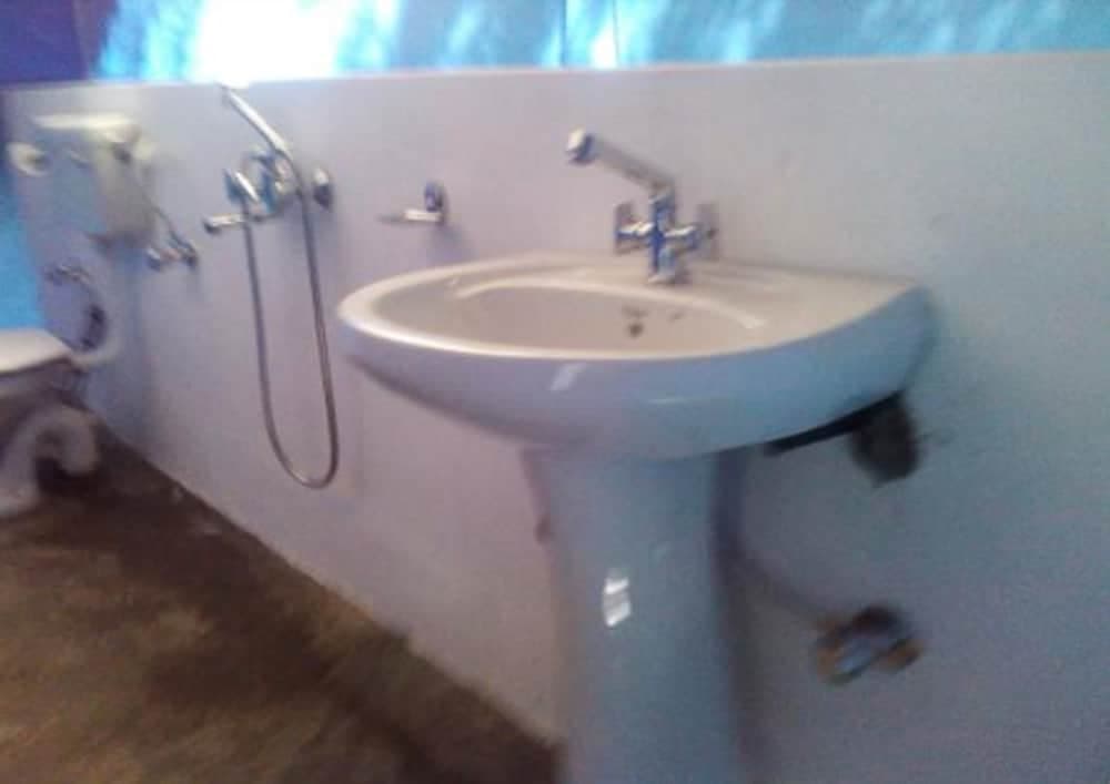 TIH Cold Desert Camp