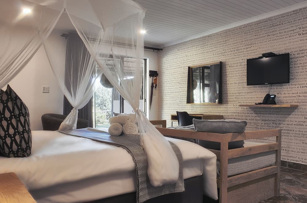 LIONSROCK Big Cat Sanctuary