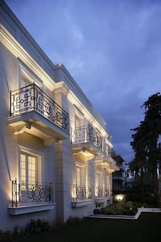 Theoxenia House Hotel