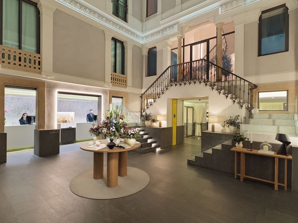 H10 Urquinaona Plaza