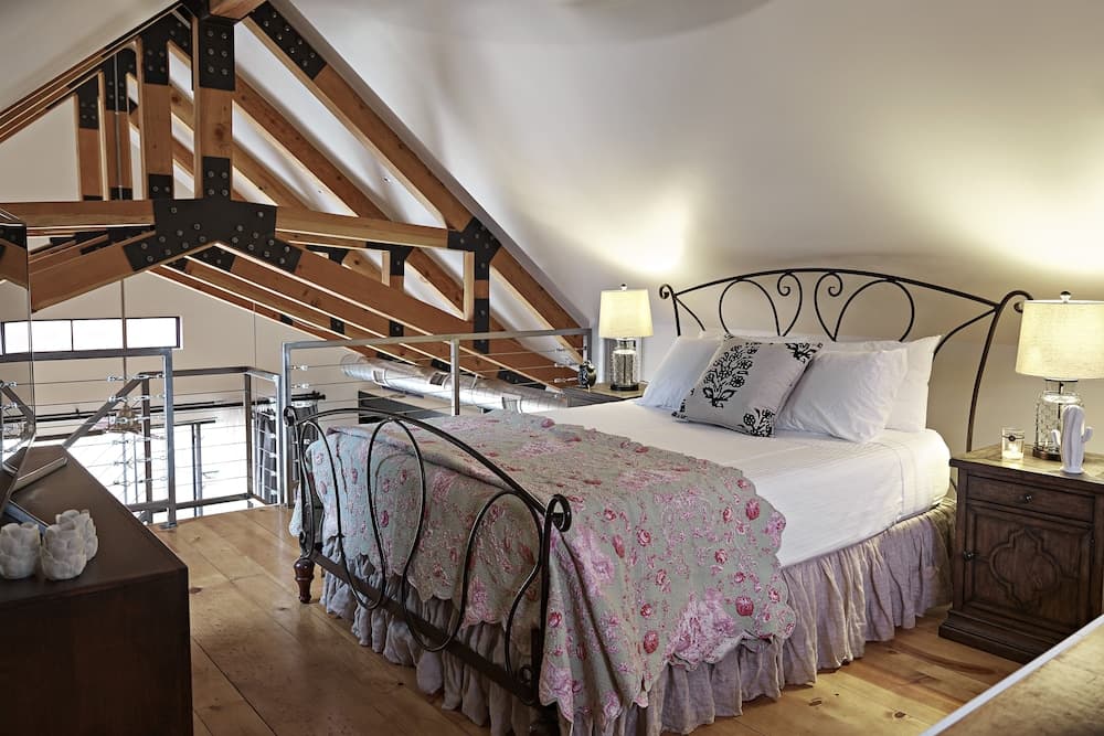 Bespoke Inn Scottsdale