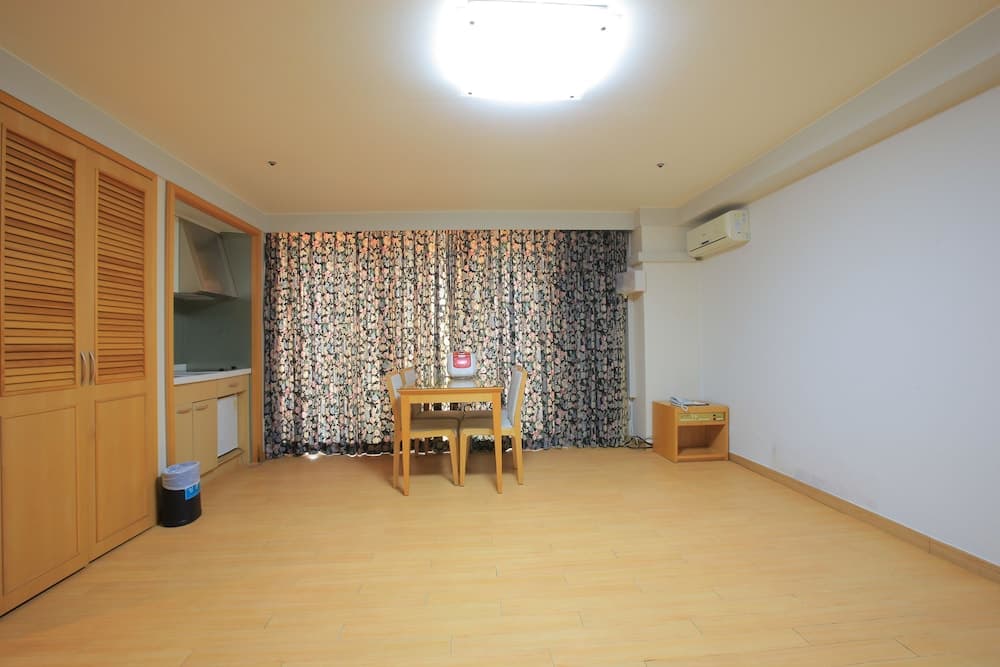 Mona Yongpyong Tower Condominium