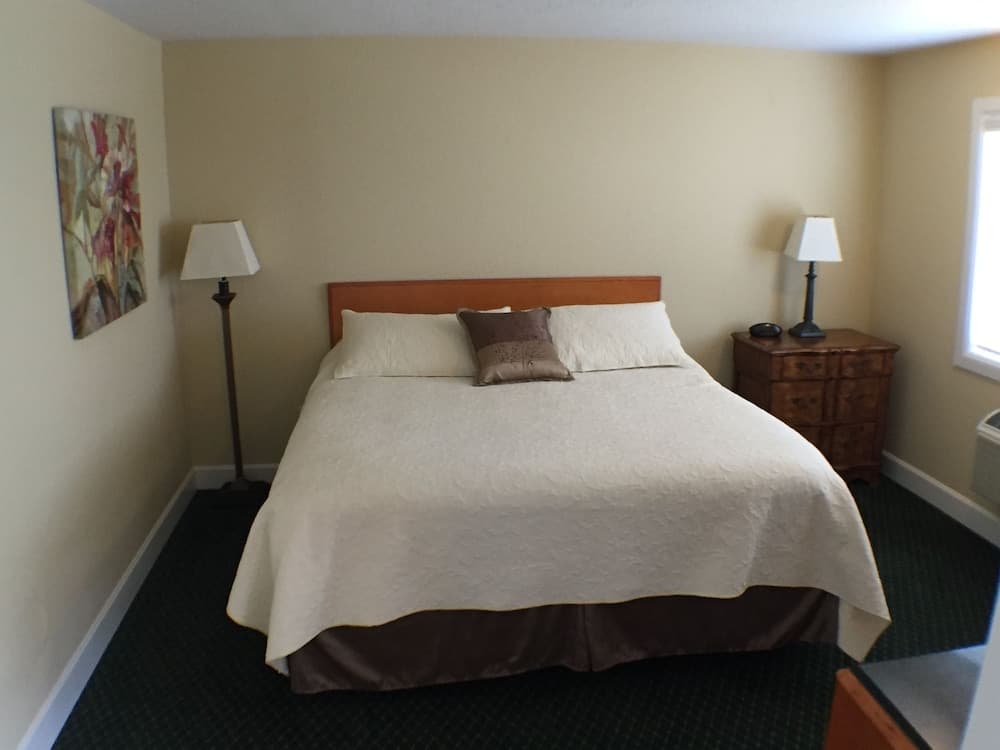 Whitney Mountain Lodge