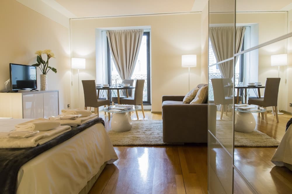 Milan Royal Suites & Luxury Apartments