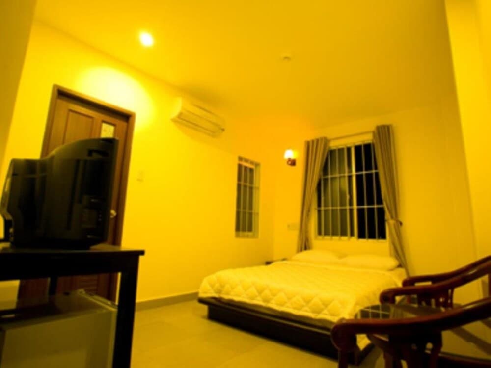 Khach San Blue Heaven