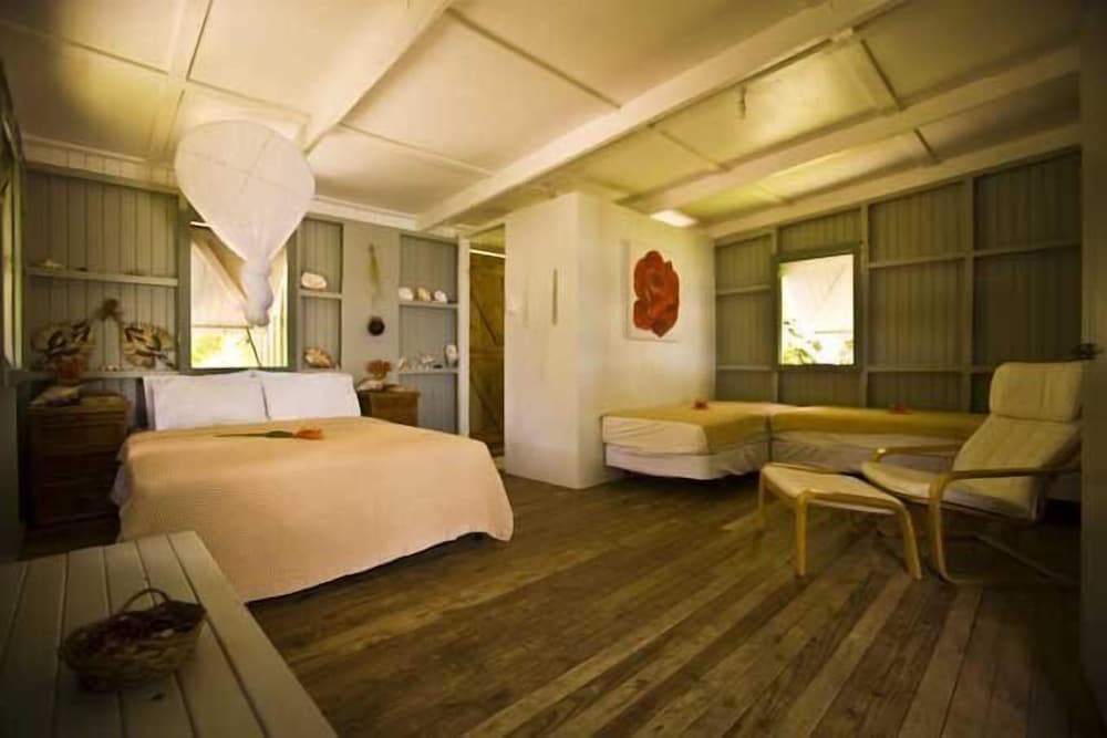 Mai Dive Astrolabe Reef Resort