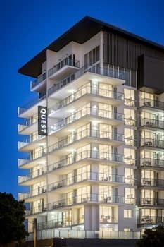 Quest Mackay on Gordon