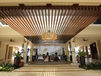 Pangulasian Island Resort