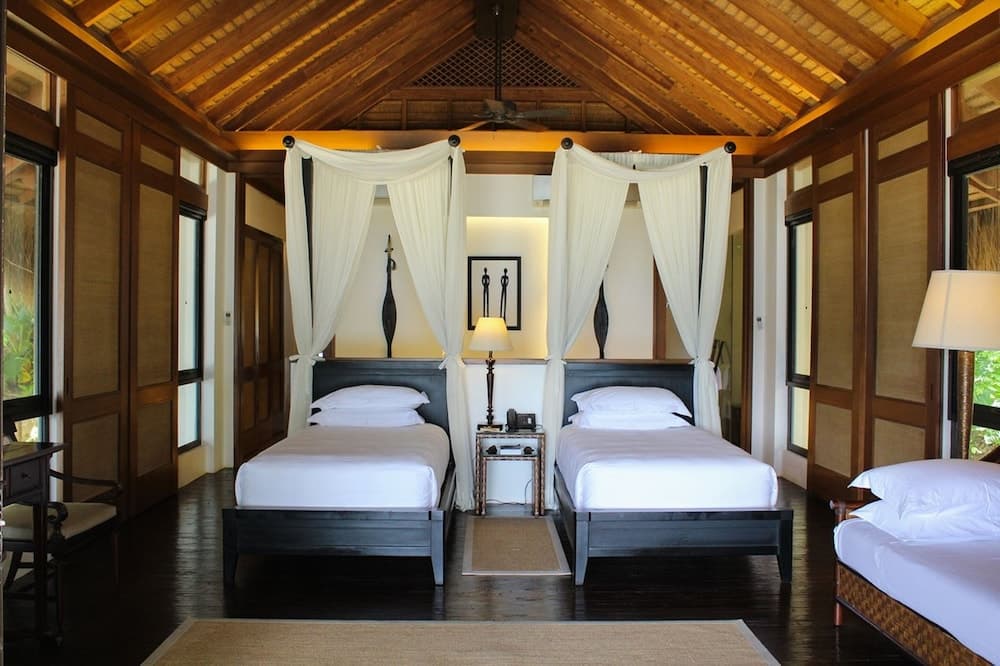 Pangulasian Island Resort