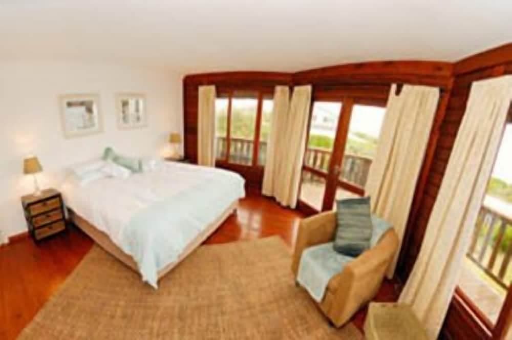 iKhaya Lodge & Conference Centre