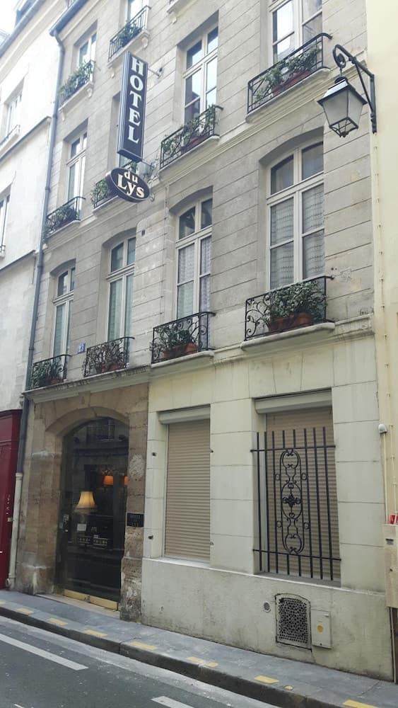 hotel image