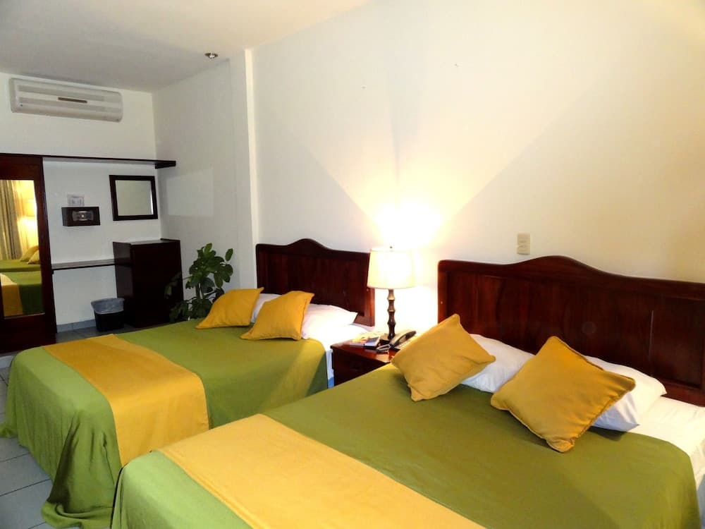 Hotel Costa Azul County Beach