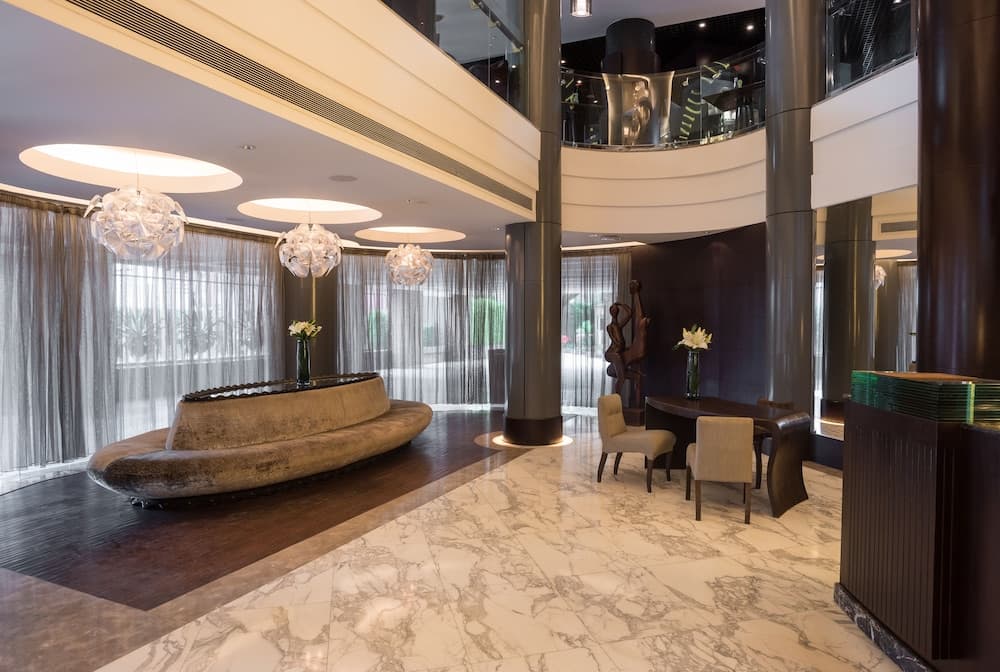 Sankara Nairobi, Autograph Collection