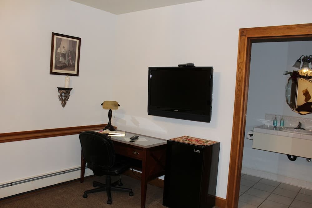 Maria's Creekside B&B