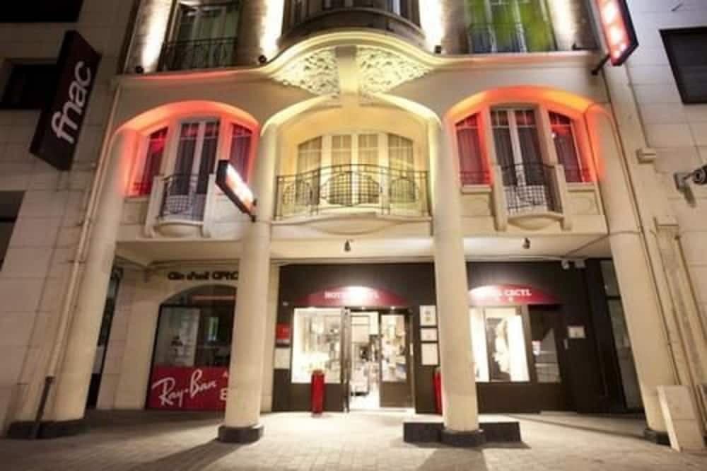 hotel image