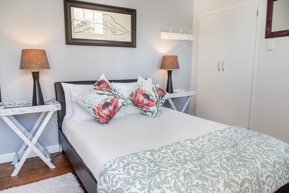 Four Oaks Guesthouse