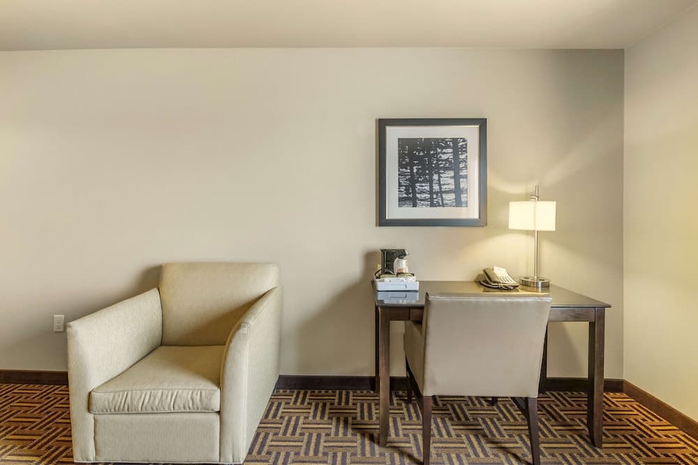 Sonesta Essential Minot