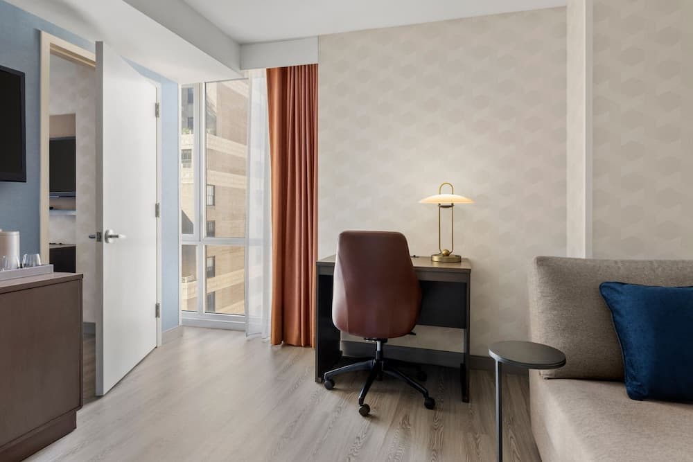 Courtyard by Marriott New York Manhattan / Chelsea