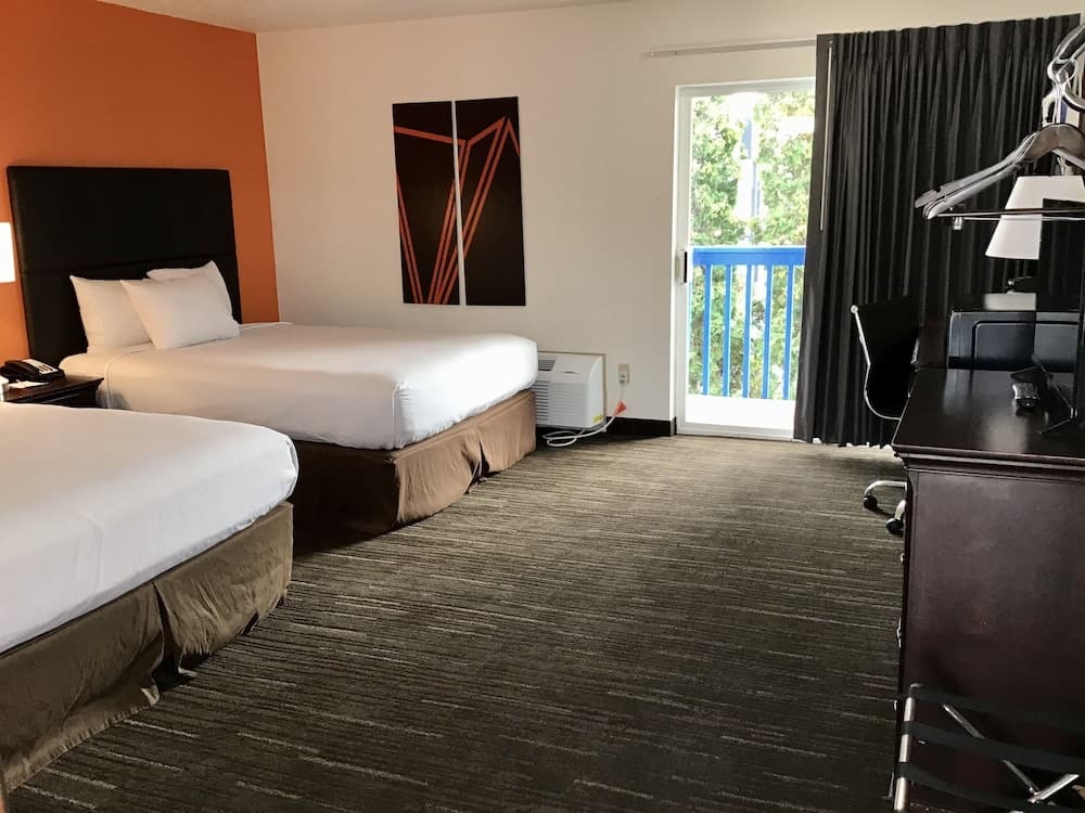 Howard Johnson by Wyndham Spokane North