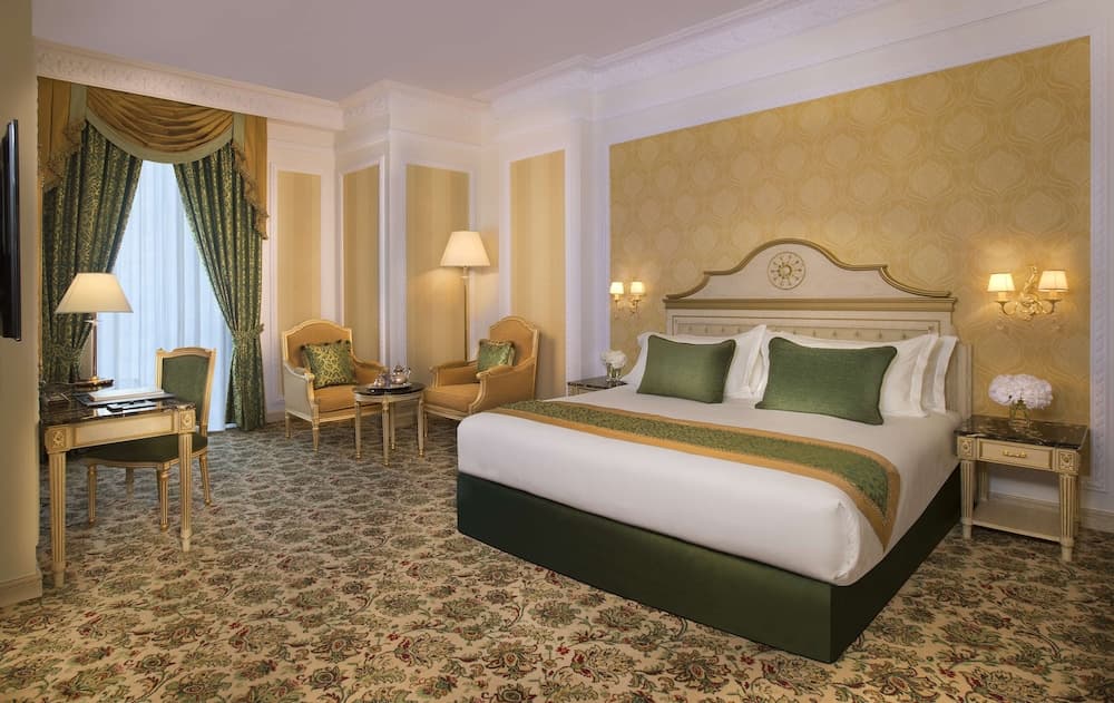 Royal Rose Abu Dhabi, a Curio by Hilton Affiliated Hotel