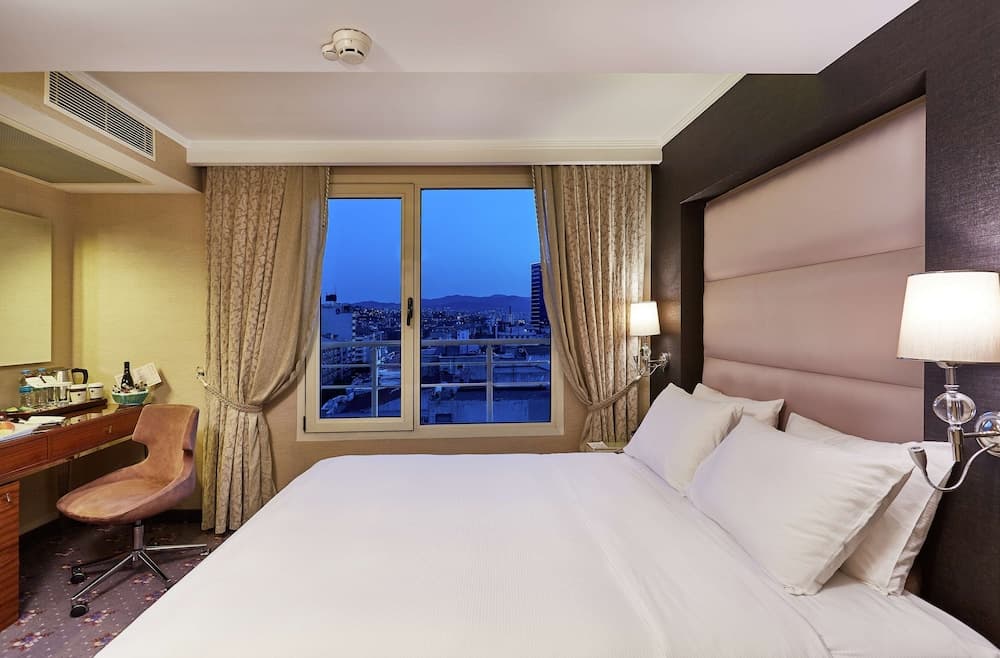 Doubletree By Hilton Hotel Izmir - Alsancak