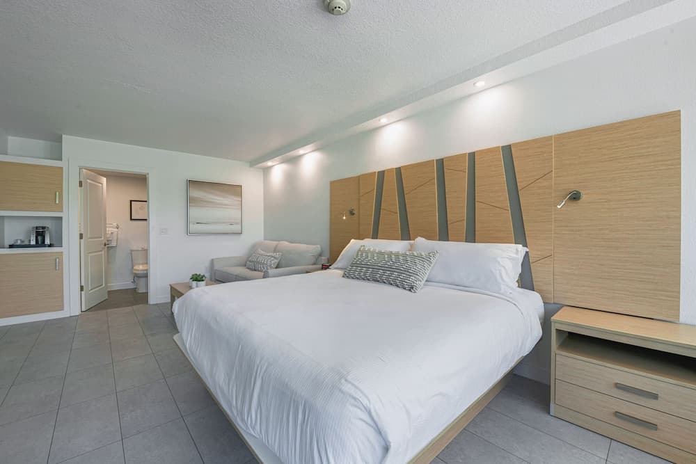 Casey Key Resorts - Mainland