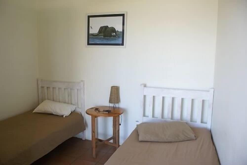 Island Vibe Jeffreys Bay Hostel
