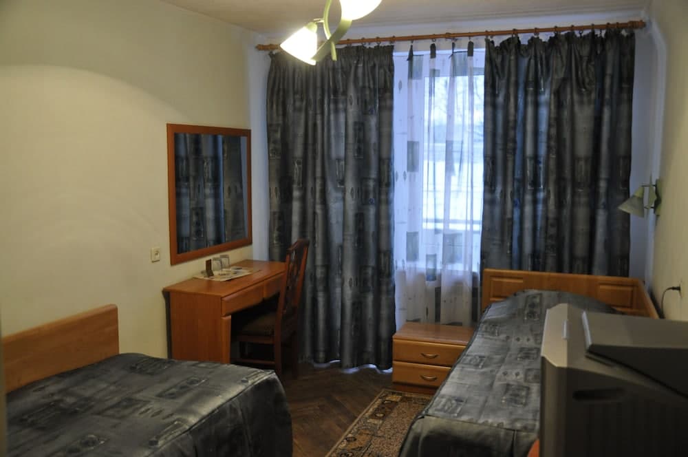 Druzhba Hotel