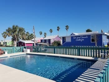 Sea and Sands Cottages